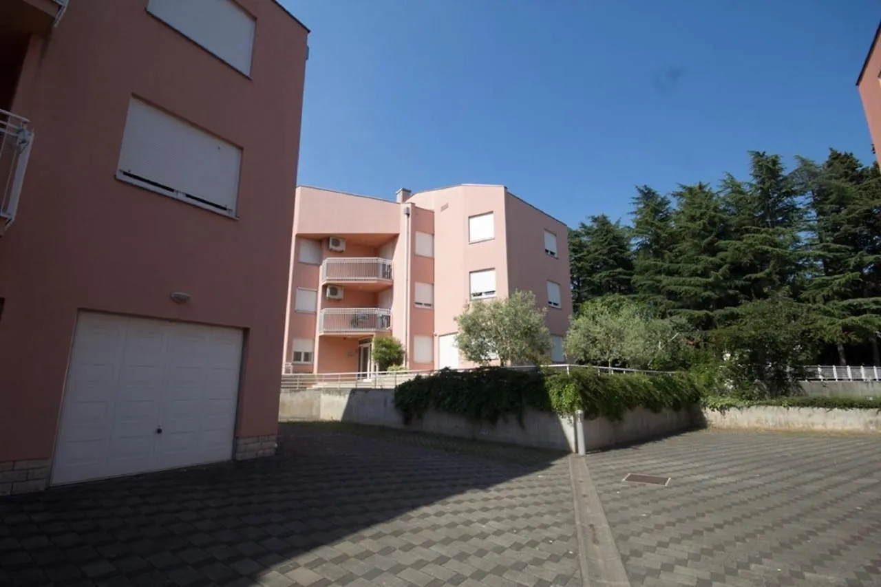 Alma Apartment By The Sea Novigrad   Novigrad (Istria)
