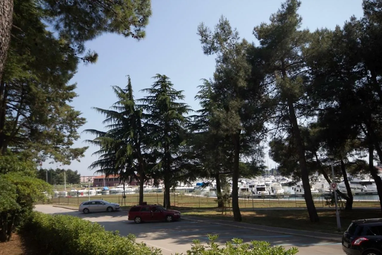 Alma Apartment By The Sea Novigrad